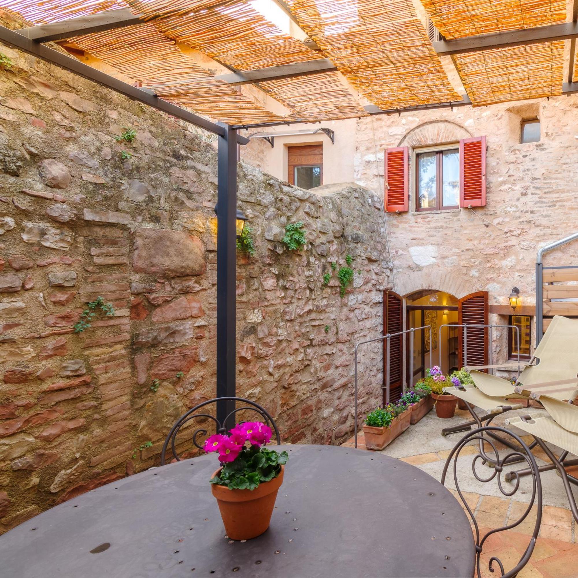 Ferienwohnung La Piccola Corte Spello Exterior foto